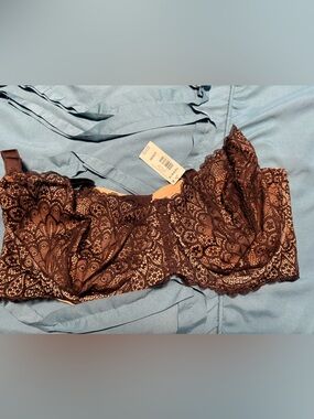 Torrid balconette lace, underwire Bra.